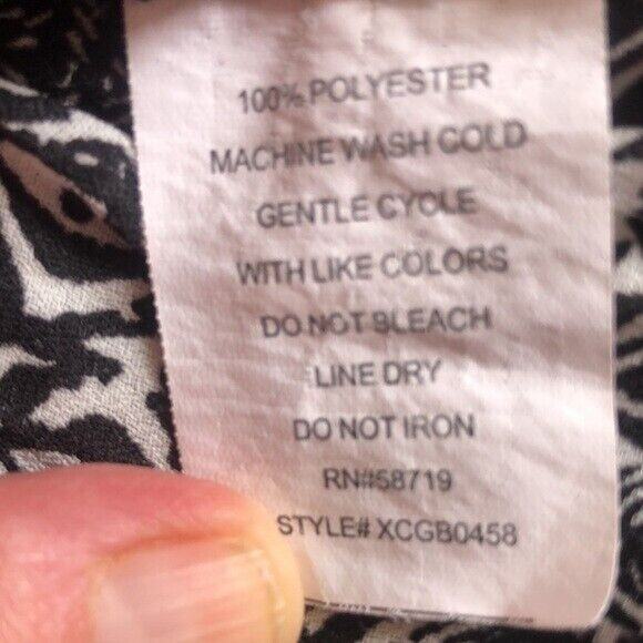 NY Collection Black White Print Ruffle V Neck Blouse Top Medium Short Sleeve - Picture 4 of 7